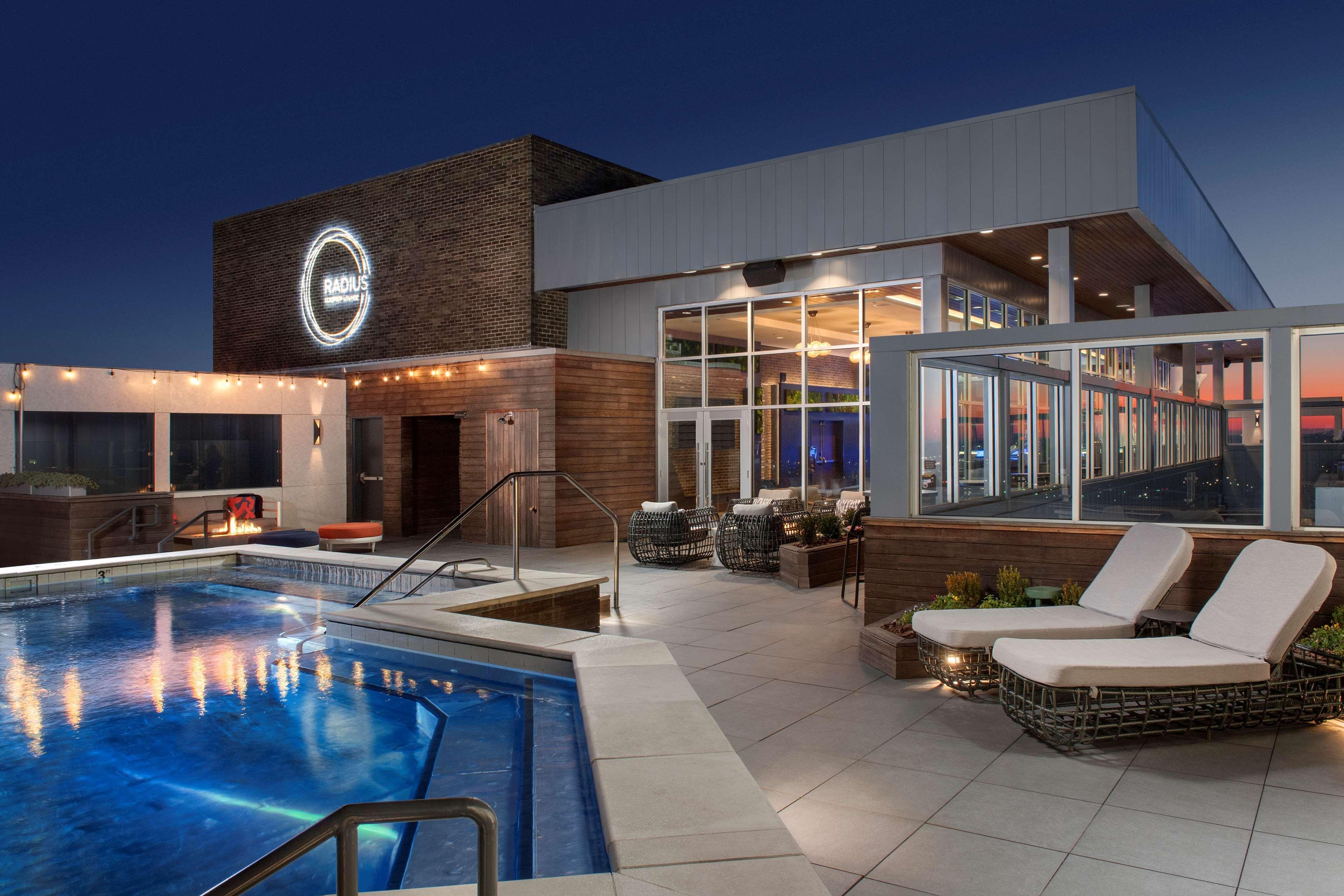 Embassy Suites By Hilton Knoxville Downtown Екстериор снимка