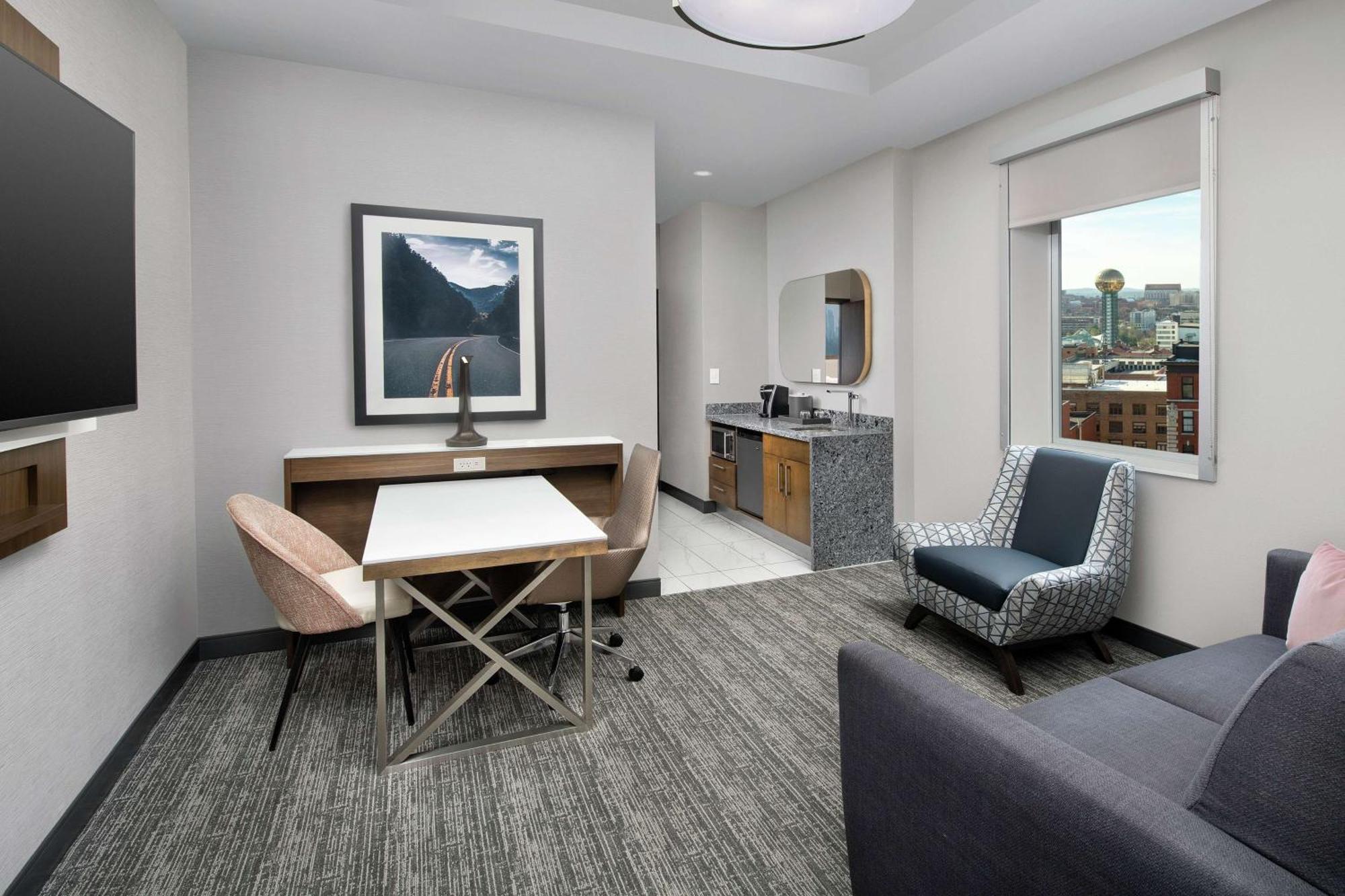 Embassy Suites By Hilton Knoxville Downtown Екстериор снимка